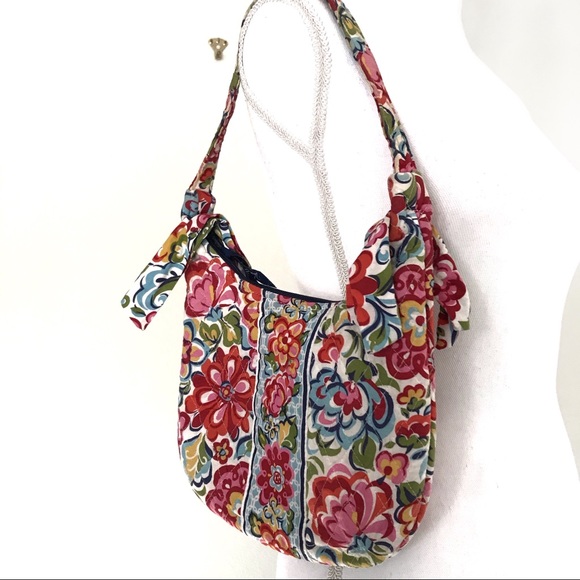 Vera Bradley Bag.    9️⃣ - Picture 2 of 7